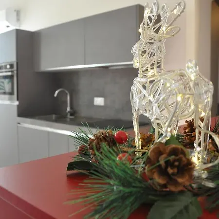 아파트 Romantic Marina 산레모