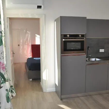 Romantic Marina 아파트 산레모